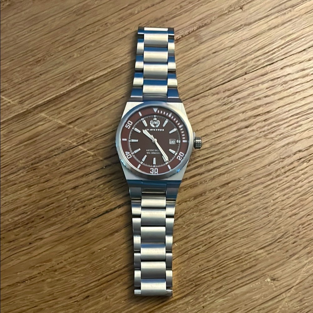 Di Bacarri DB7777-BN 40mm Burgundy Dial Mens Watch